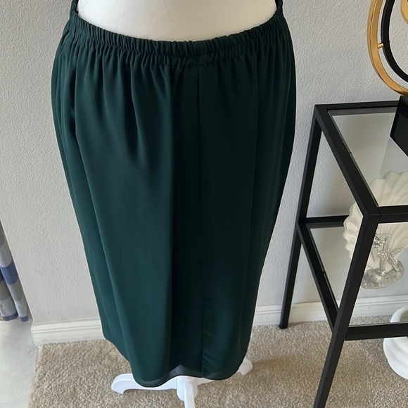 After Dark: Women’s Green Dressy two piece outfit long sleeve, shirr front Sz 14 - Picture 9 of 12
